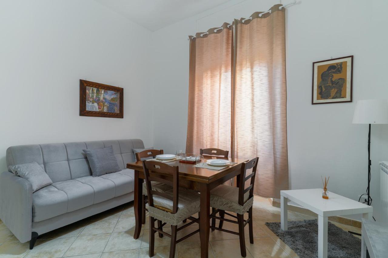 Seaside Apartament Near The Beach Minturno Exteriér fotografie